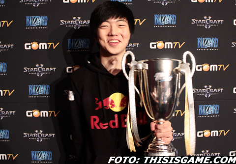 520-Life-Wins-Blizzard-Cup-2012-2.png